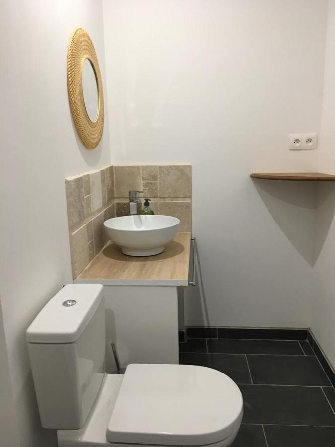 Rez-de-villa proche de la mer Saint-Cyr-sur-Mer Extérieur photo